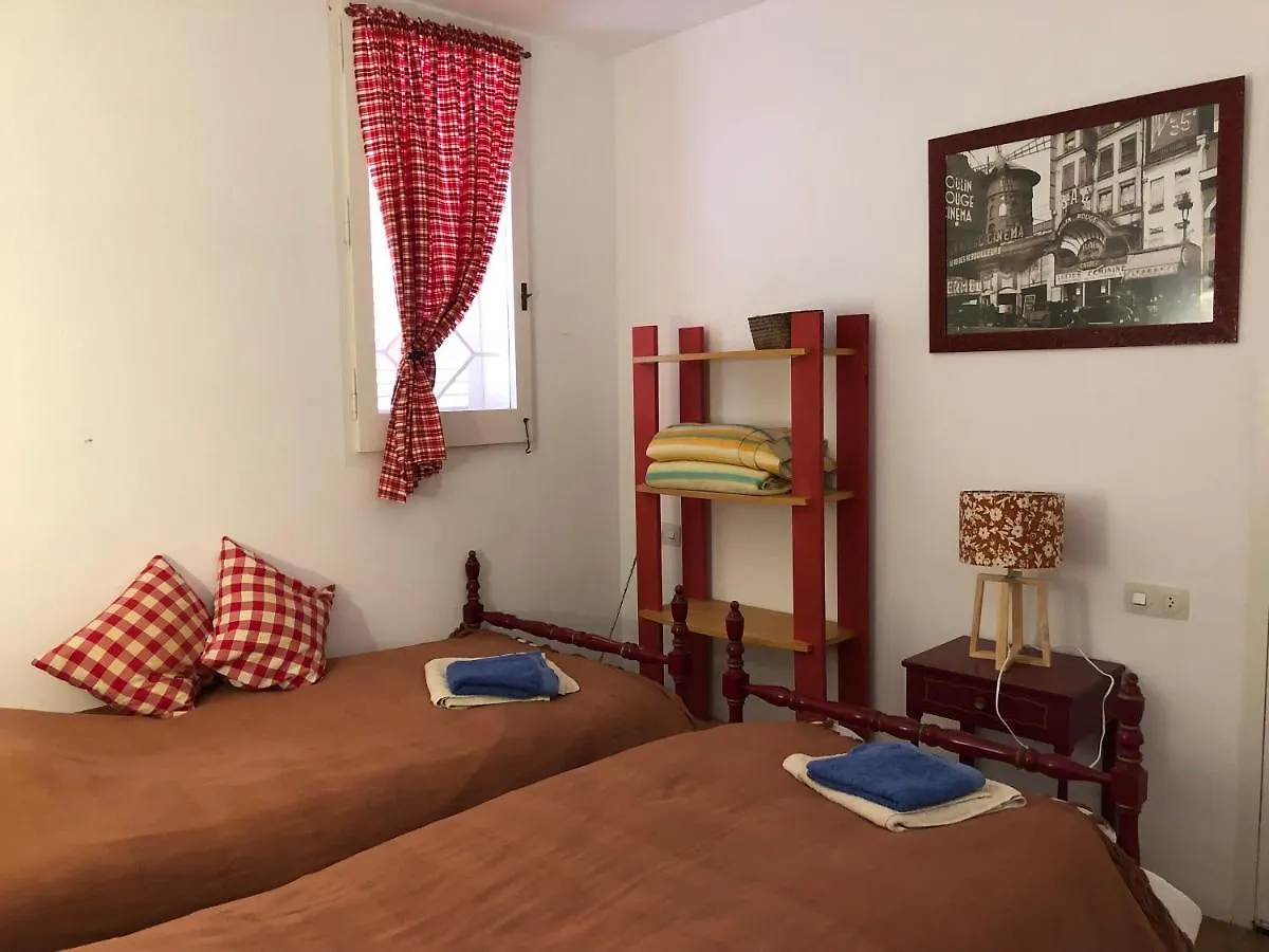 Juliette - Apartment With Sea-View , Parking, Swimming-Pool Cadaques